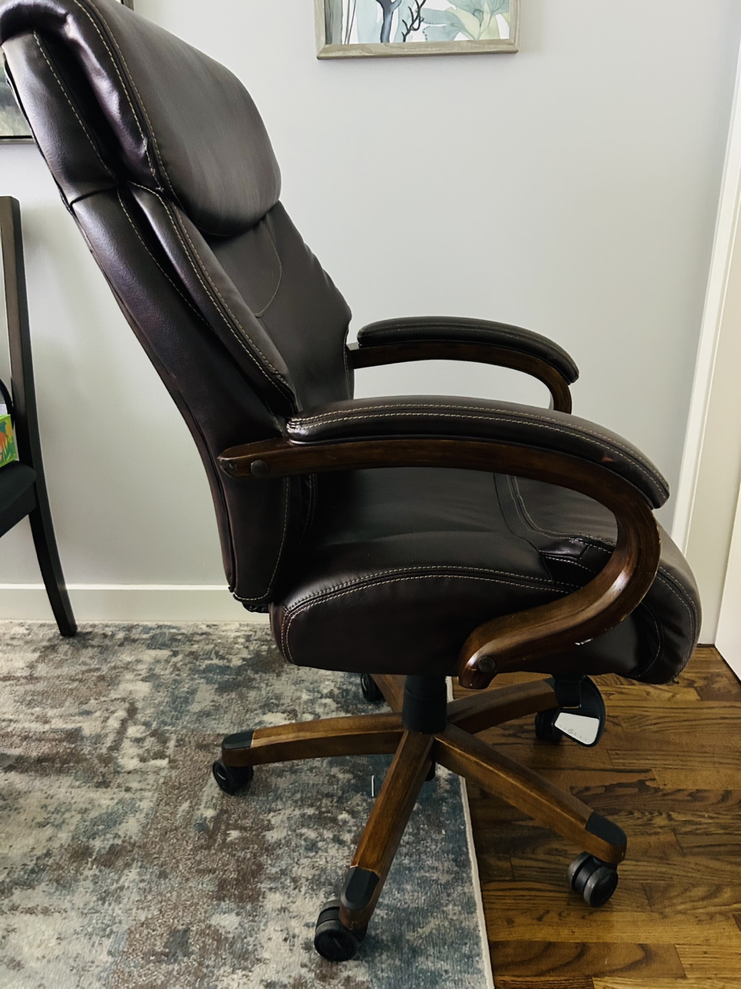La-Z-Boy Executive Office Chair - photo 2