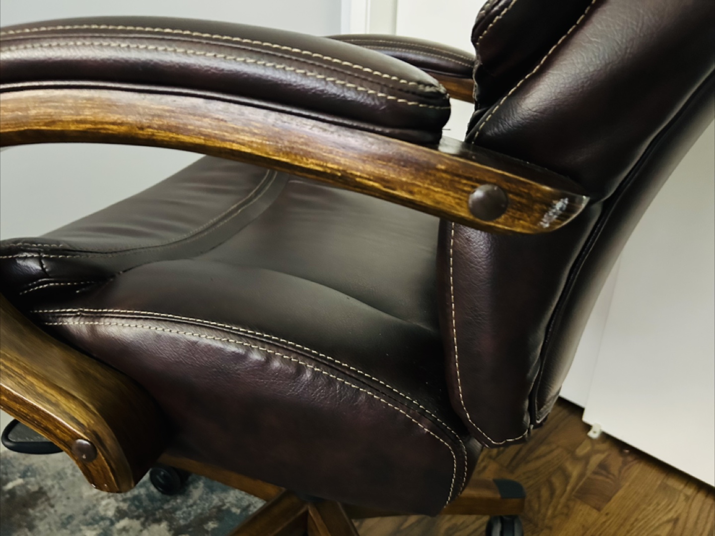 La-Z-Boy Executive Office Chair - photo 5