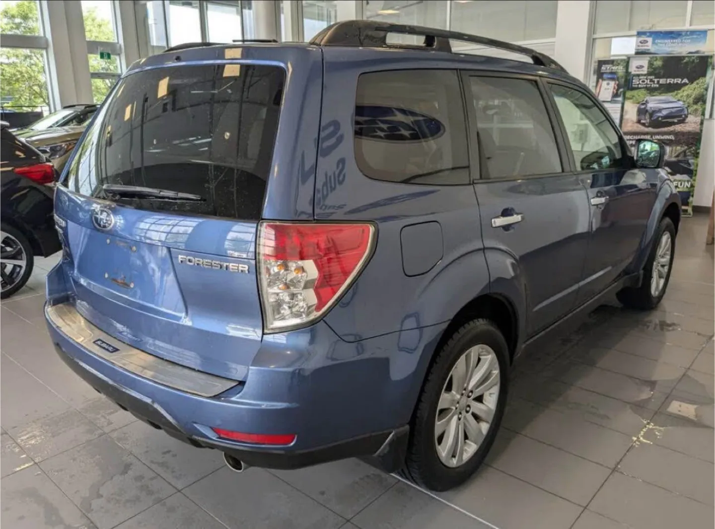 2012 Subaru Forester image indicator(8)