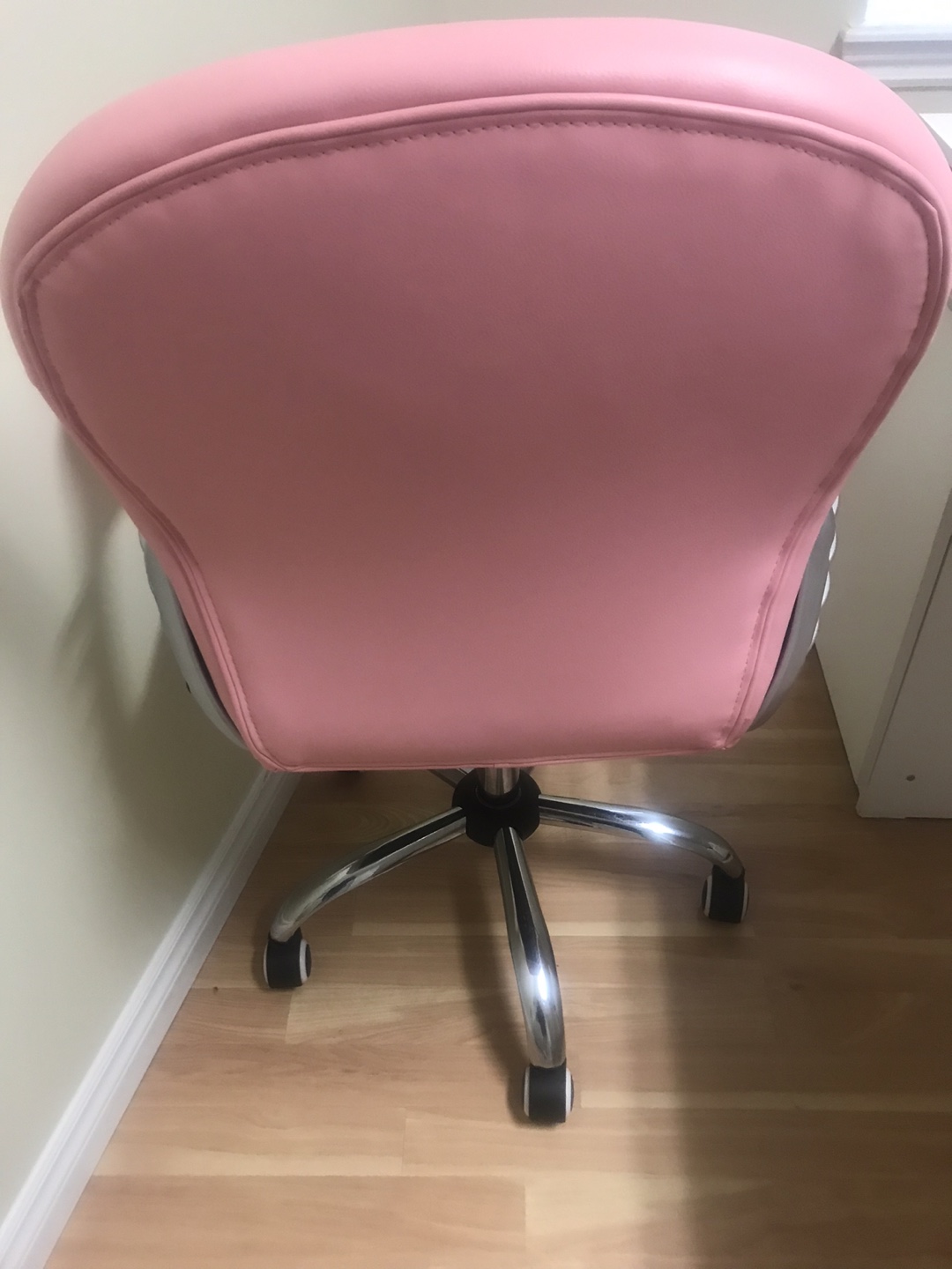 Pink Diamond Tufted Office Chair - photo 3