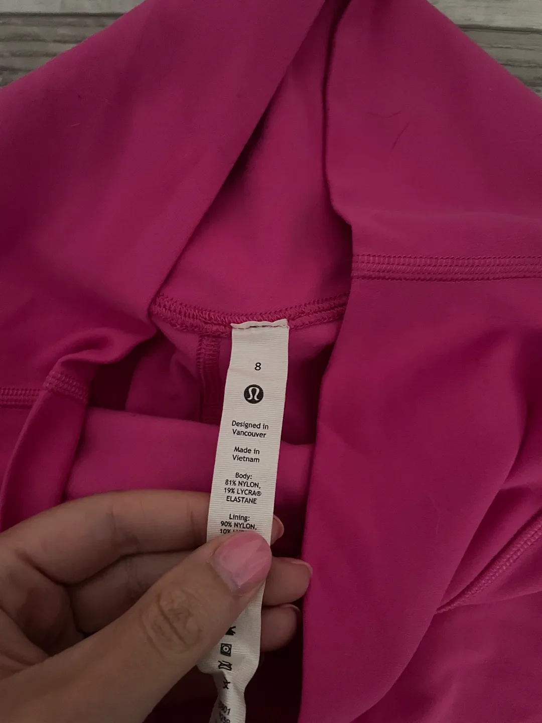 Lululemon Leggings and Shorts Bundle - Size 8 image indicator(2)