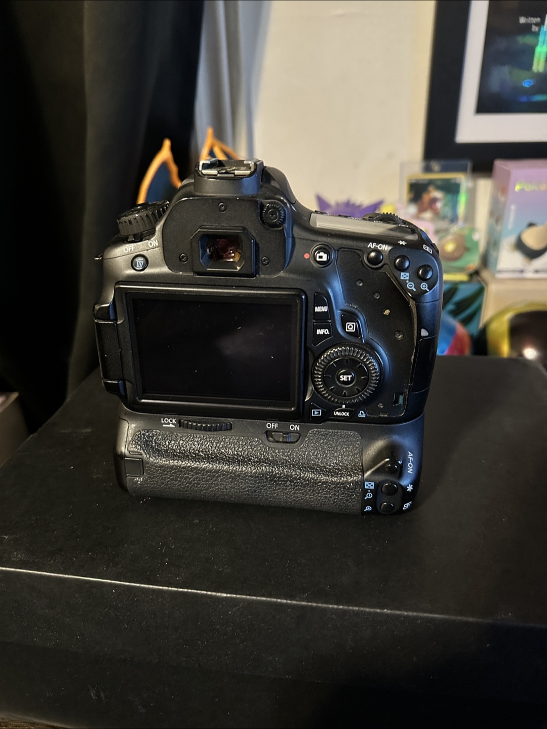 Canon EOS 60D DSLR Camera Body with Battery Grip - photo 3