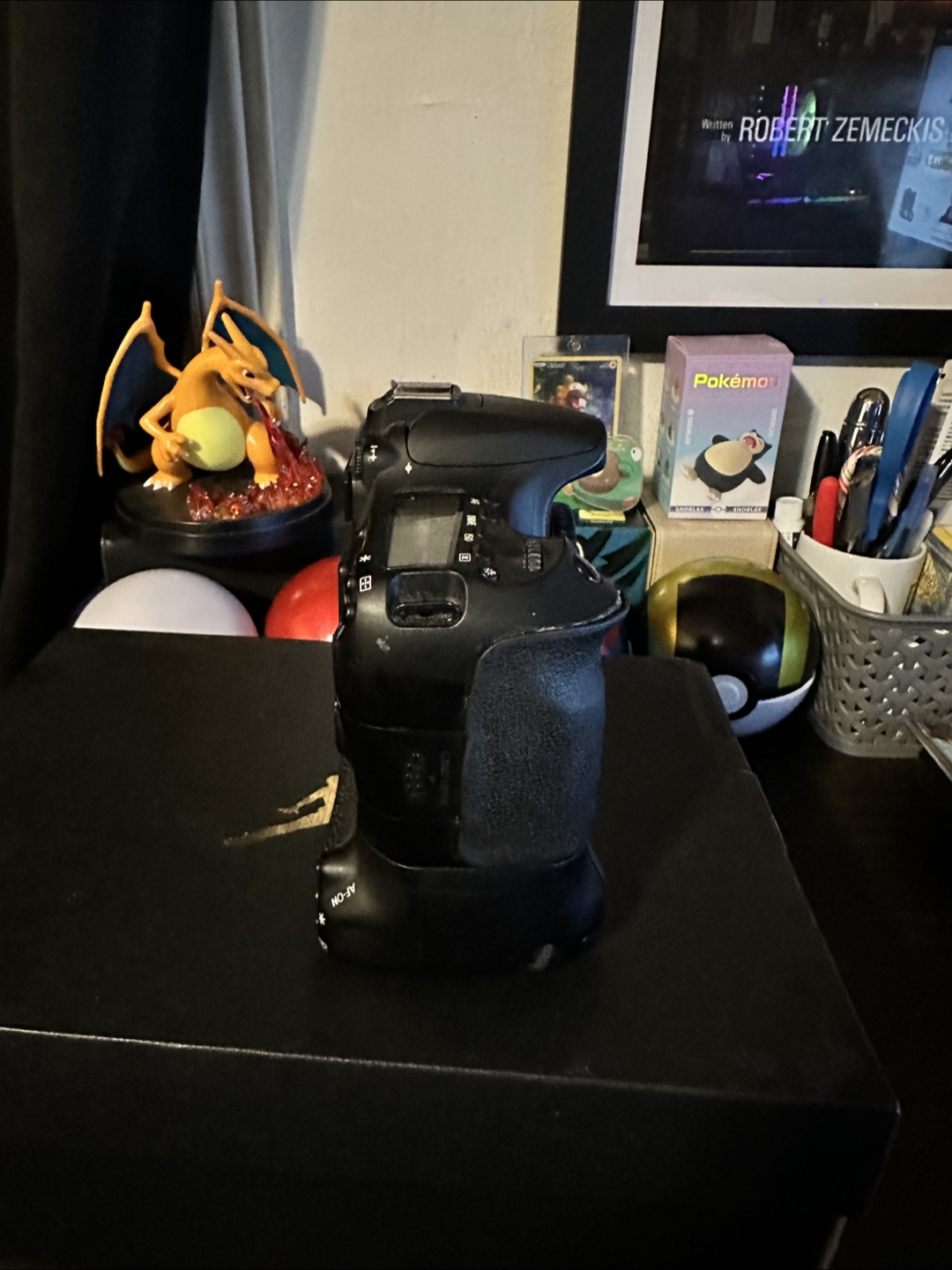 Canon EOS 60D DSLR Camera Body with Battery Grip - photo 4