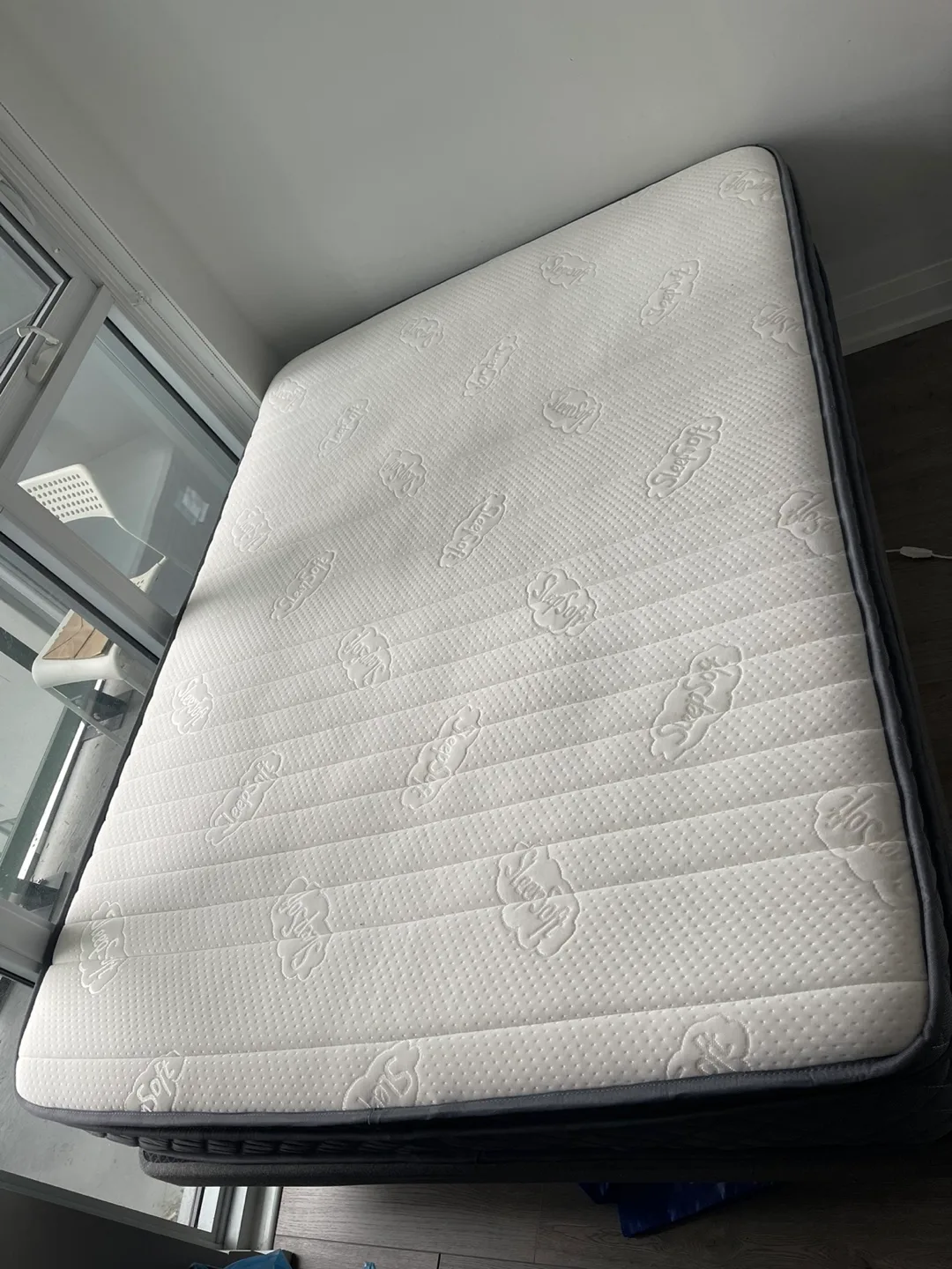 PurrJoy's 12-inch Full Mattress thumbnail