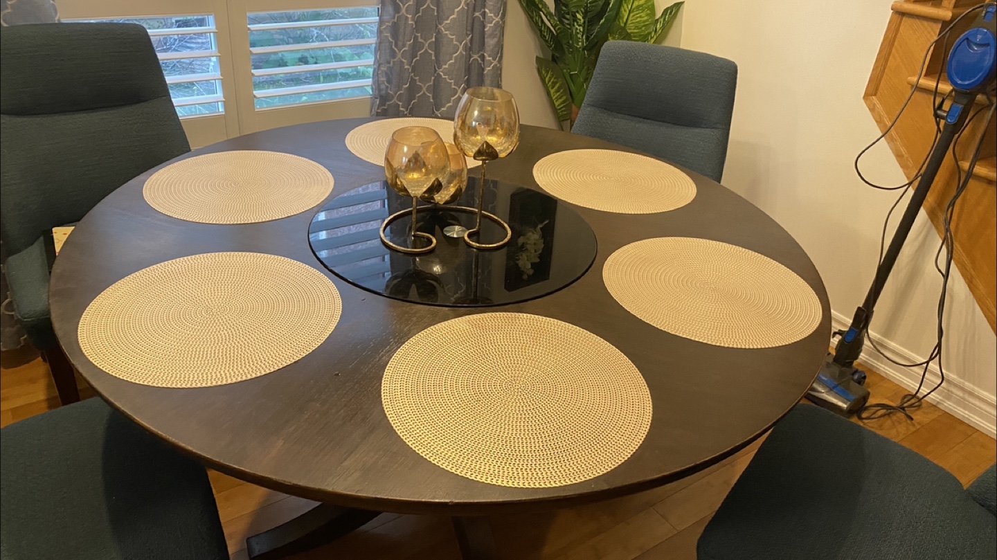 Round Dining Table - photo 4