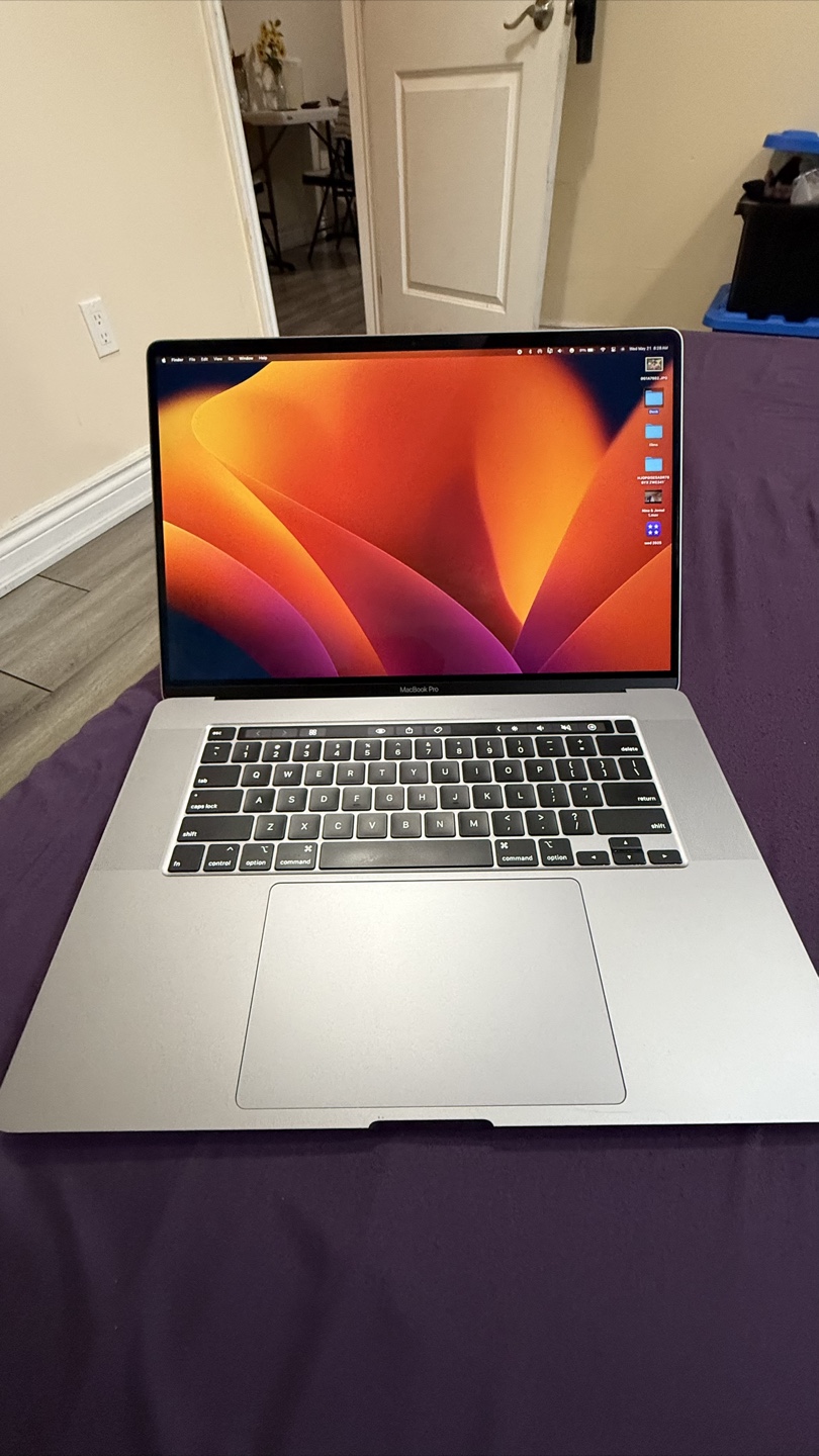 MacBook Pro 16-inch, 2019 - Space Grey - photo 2