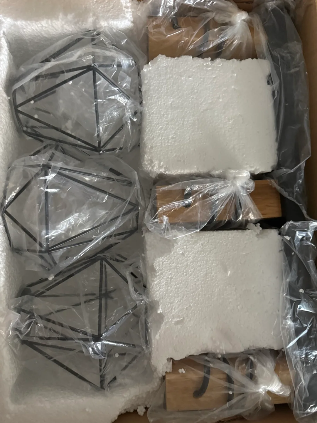 3-Light Wood and Metal Pendant Light Fixture for bathroom image indicator(7)