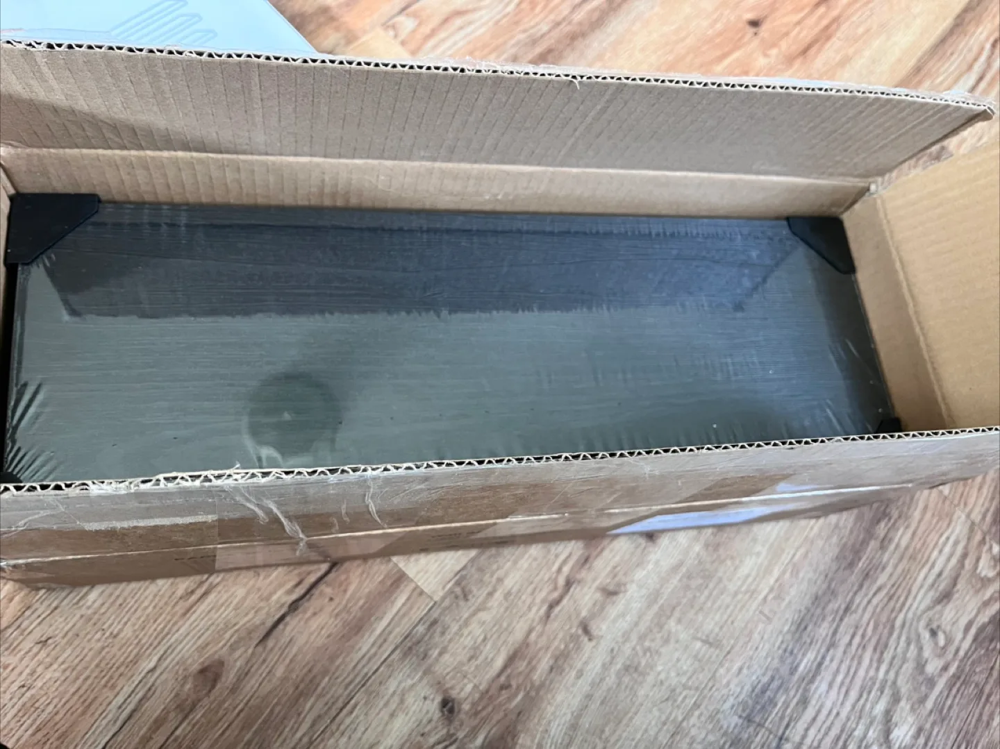 Upsmples Floating Shelf - Black - 16.5" x 5.8" thumbnail