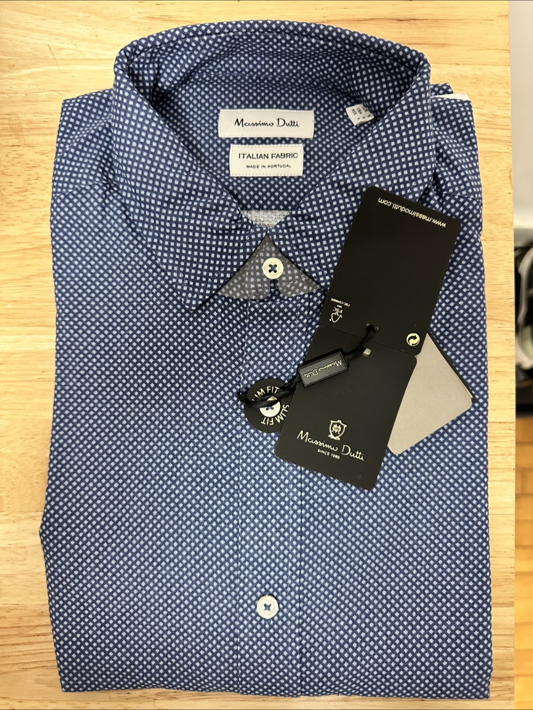 Bundle of Hugo Boss & Massimo Dutti Men's Shirts & Sweater - photo 3