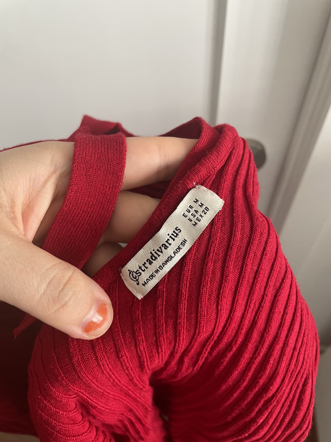 Stradivarius Red Ribbed Knit Crop Top sweater with Tie Back - photo 3