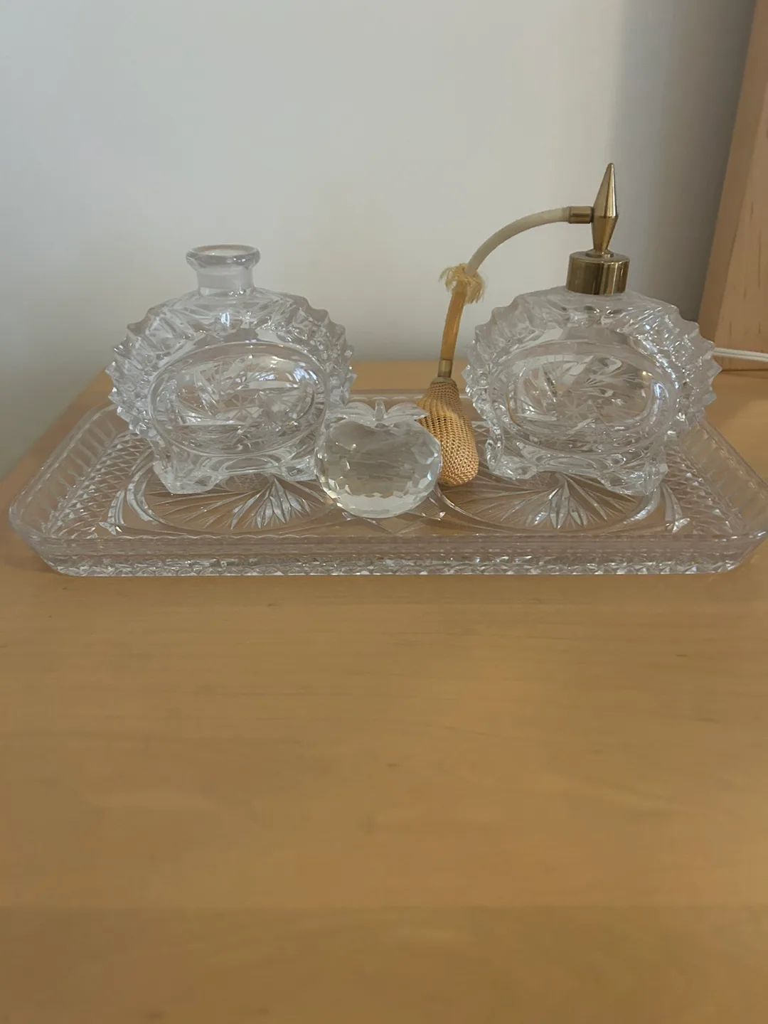 Vintage Crystal Perfume Bottles and Tray Set image indicator(3)