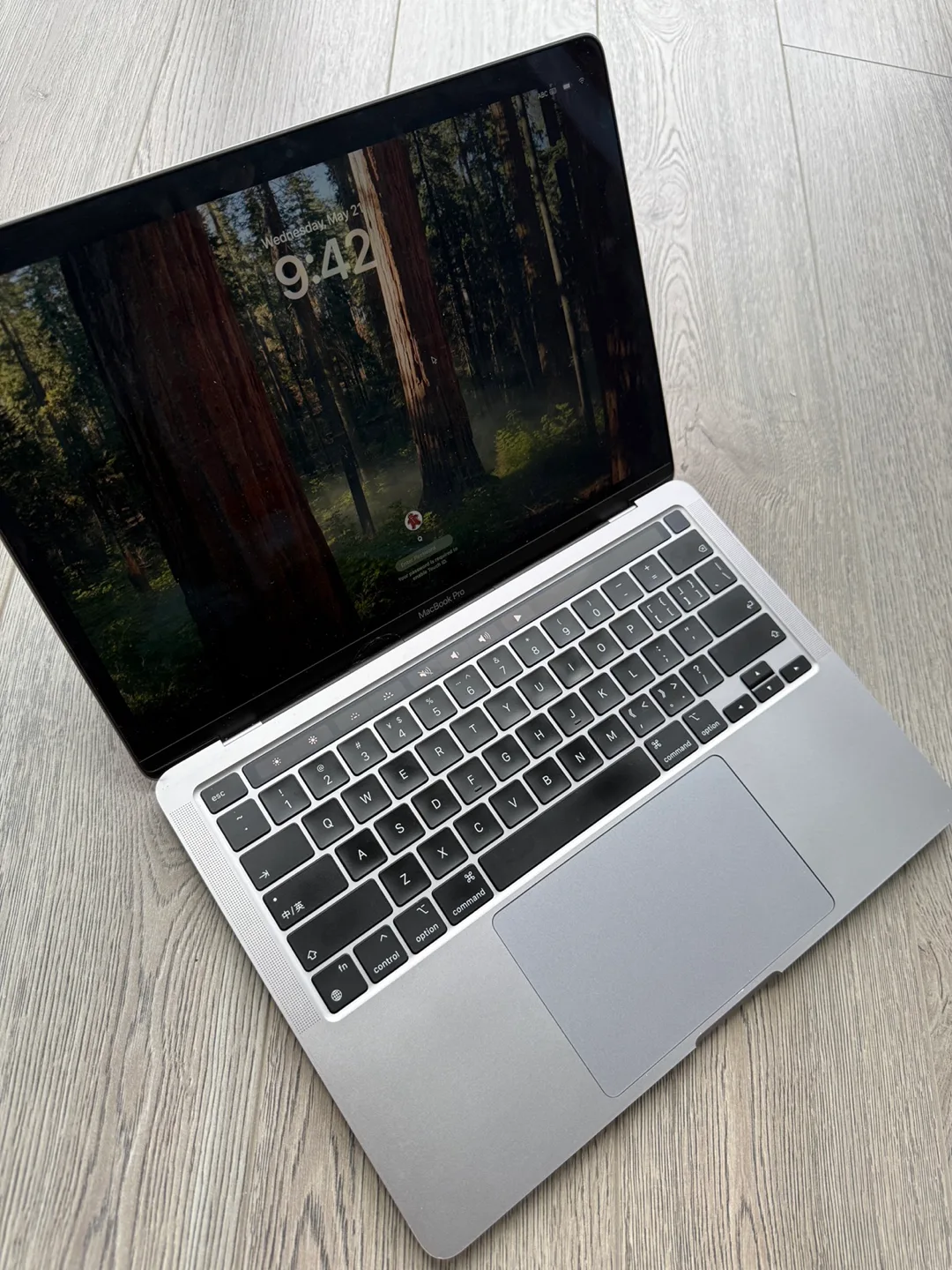 13” MacBook Pro - M1 8 Core (Late 2020) 512G thumbnail