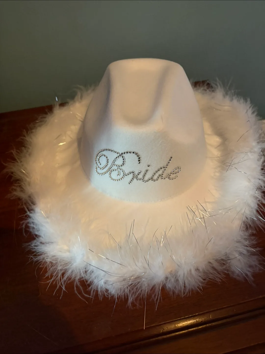 White Bride Cowboy Hat with Feather Trim thumbnail