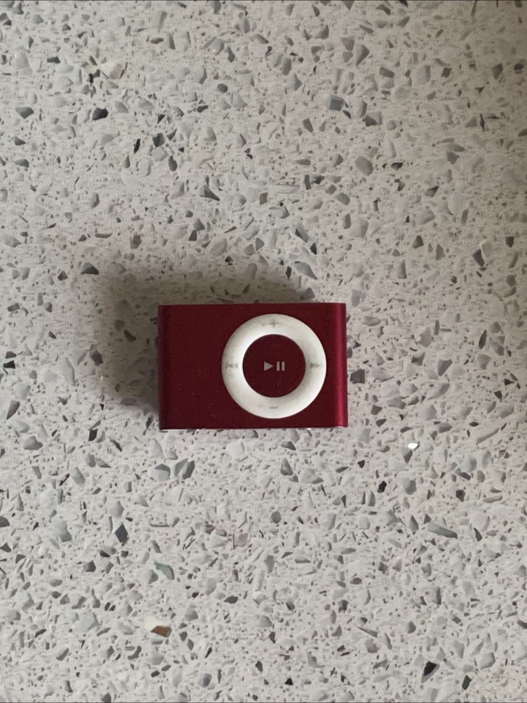 iPod Shuffle - Red