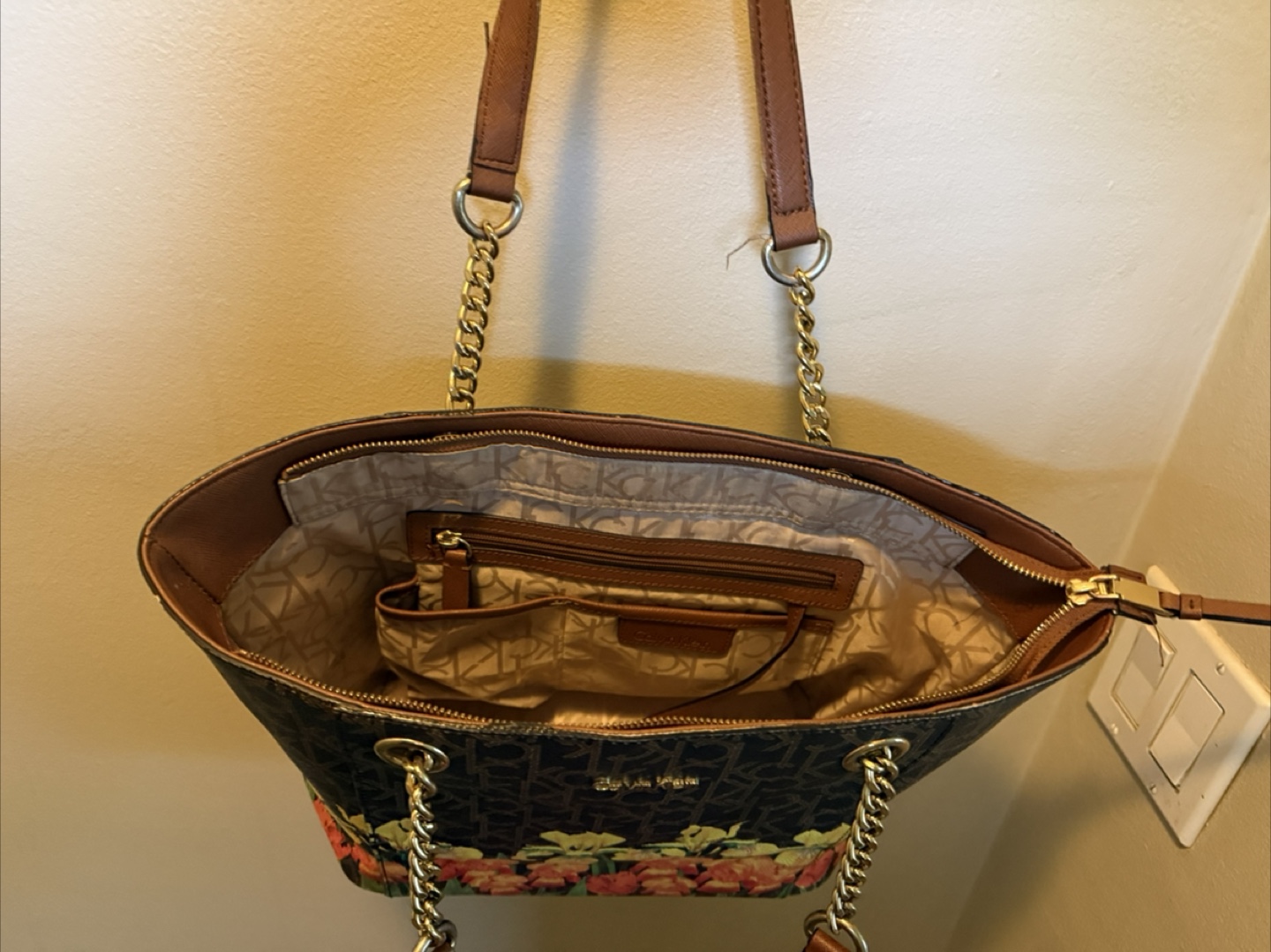 Calvin Klein Floral Tote Bag - photo 5