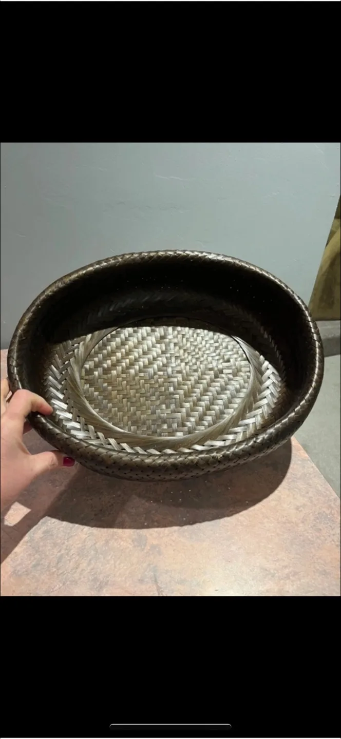 Oval-Shaped Wicker Bread Basket thumbnail