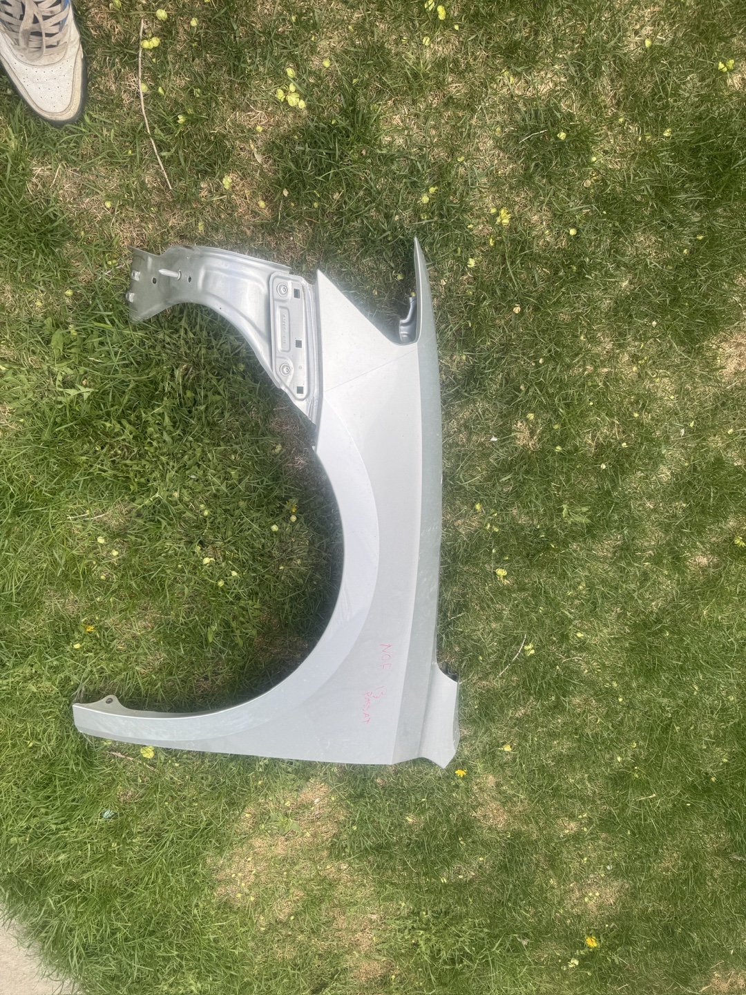 2013 Volkswagen Passat Car Front Fender - Silver - photo 3