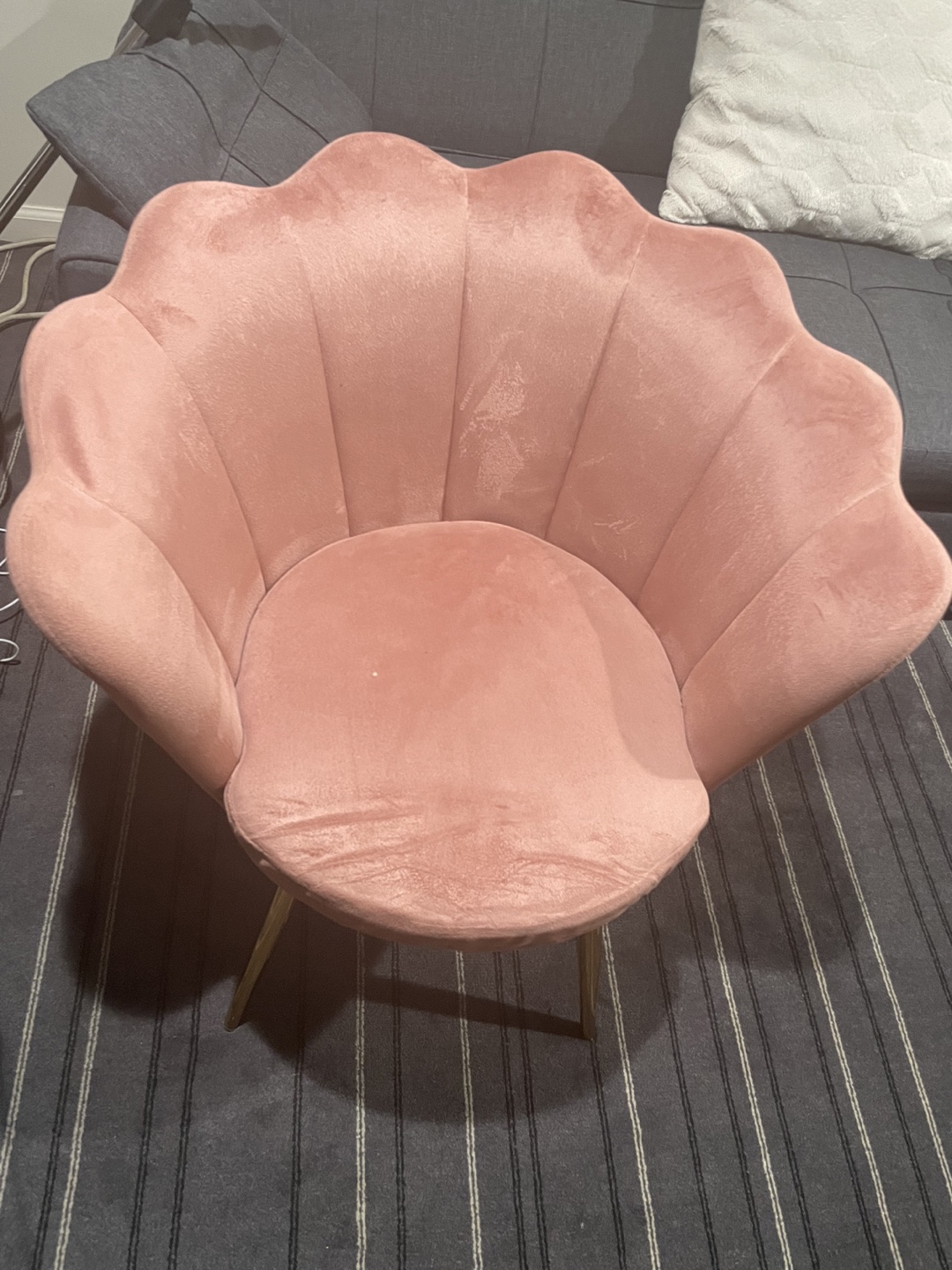 Pair of Pink Velvet Shell Chairs with Gold Legs - photo 3