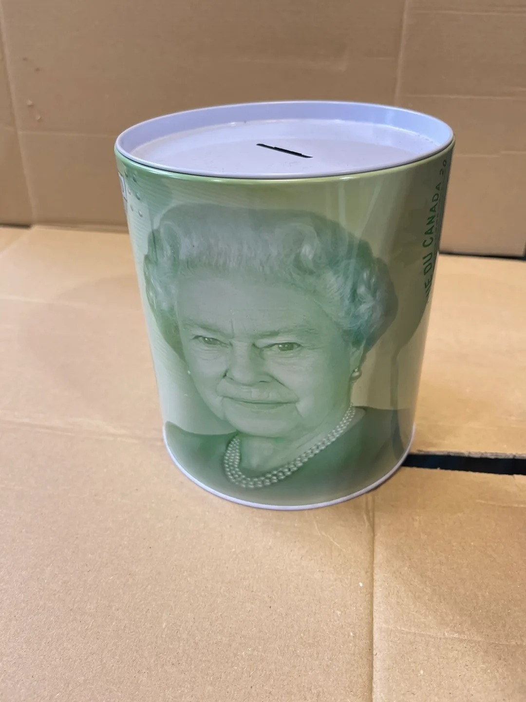 Canadian $20 Bill Design Piggy Bank image indicator(3)