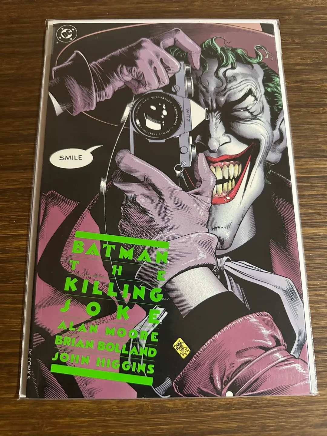 Batman: The Killing Joke Comic Book thumbnail