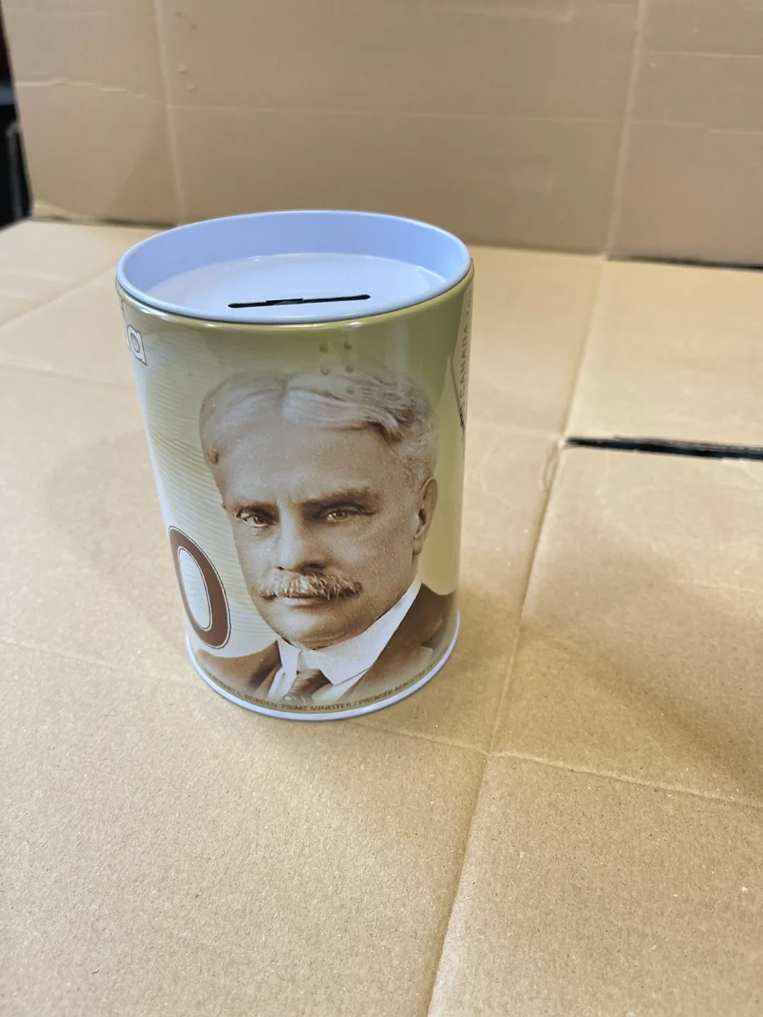 Canadian $100 Bill Design Metal Coin Bank image indicator(3)