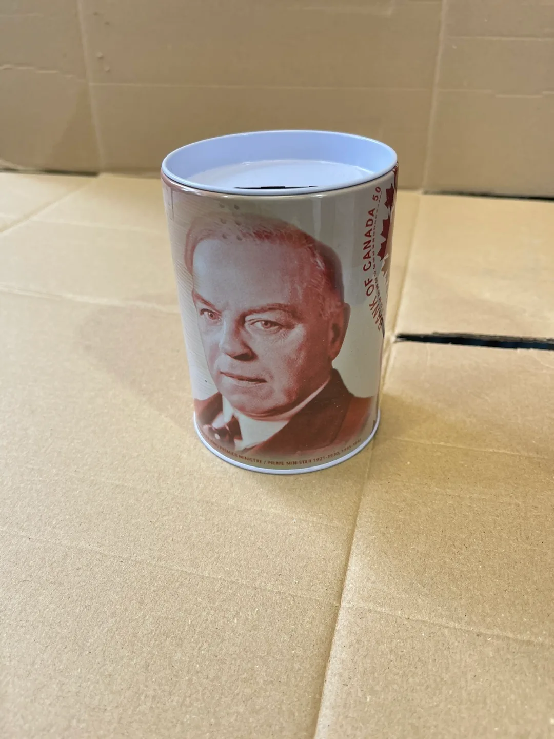 Canadian $50 Bill Design Coin Bank image indicator(3)