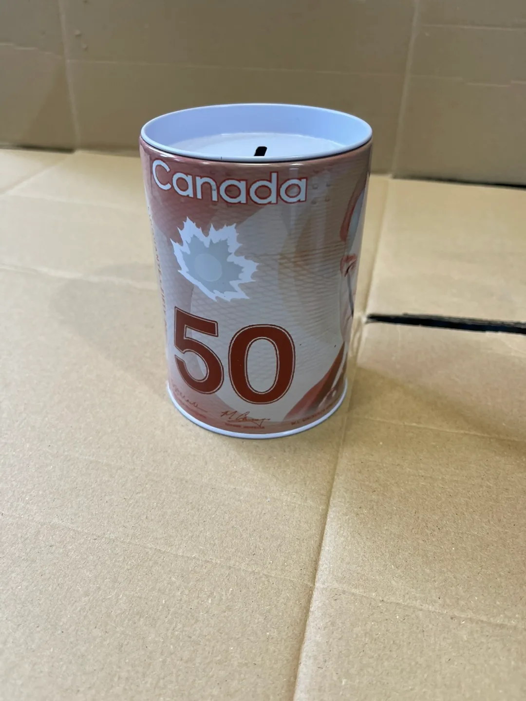 Canadian $50 Bill Design Coin Bank thumbnail