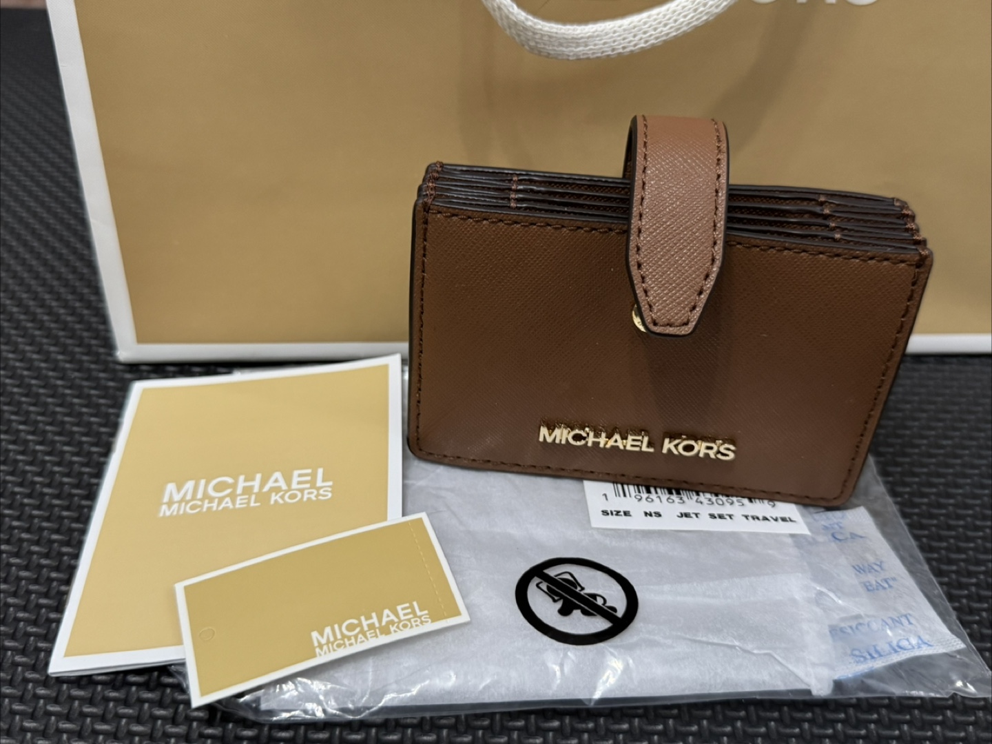 Michael Kors Jet Set Travel Card Holder - photo 3