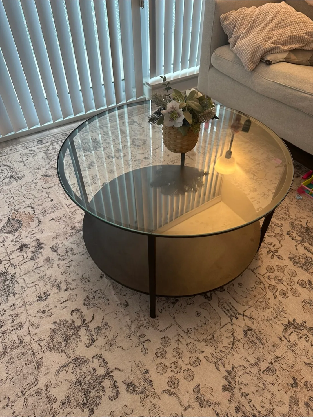 Ikea coffee table image indicator(2)