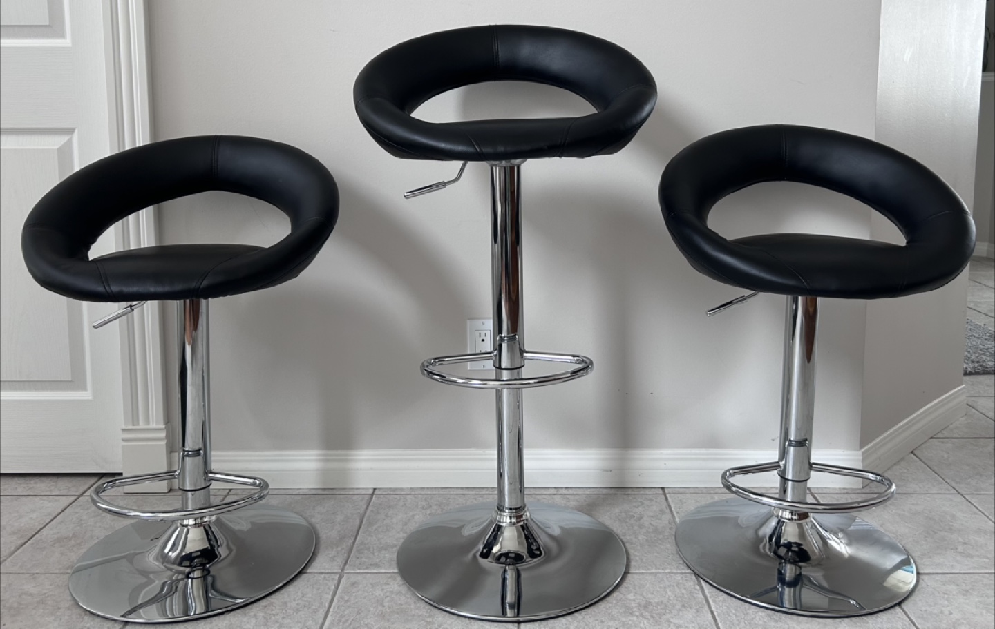 Set of 3 Black Adjustable Bar Stools