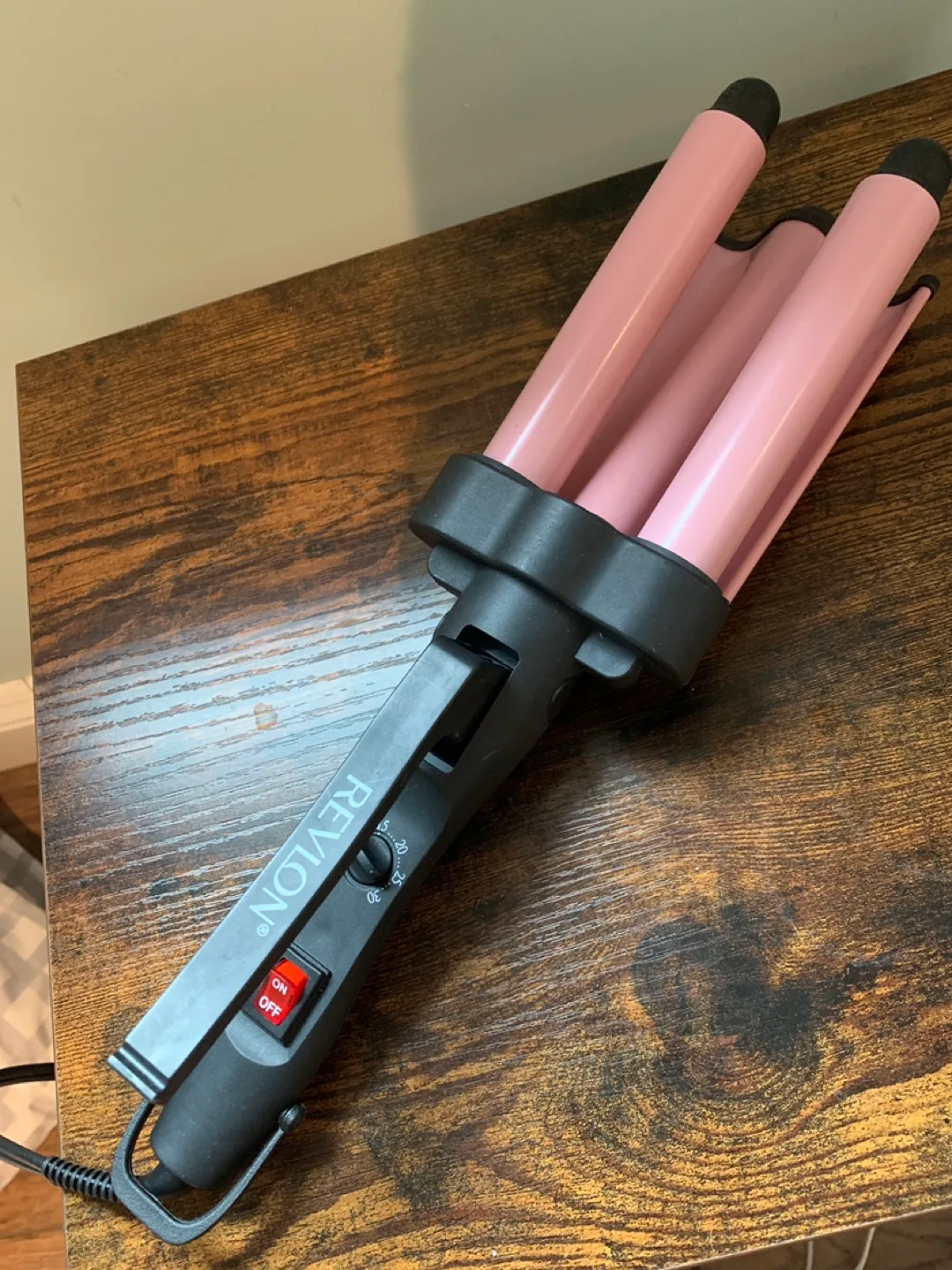 Revlon Triple Barrel Waver image indicator(2)