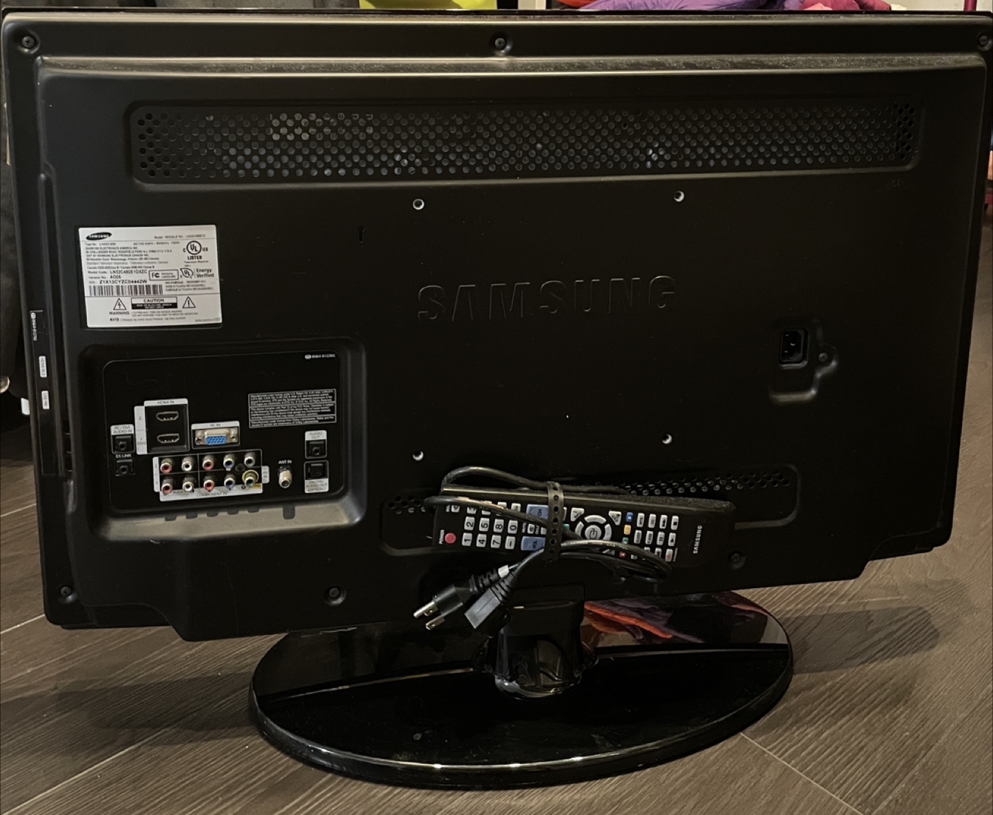 Samsung 32 inch LCD TV LN32C450E1D - photo 4