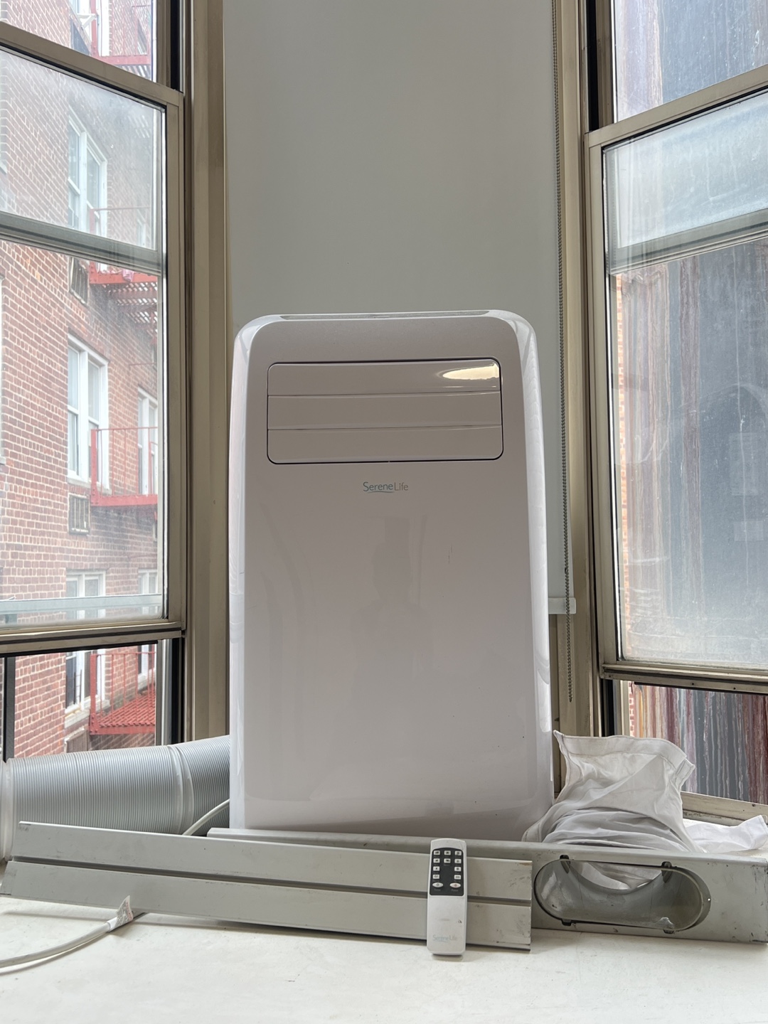 MOVE OUT SELL. SereneLife Portable Air Conditioner - 12000 BTU