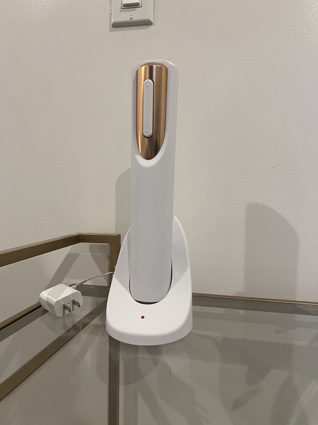 VF Electric Wine Opener - White and Gold