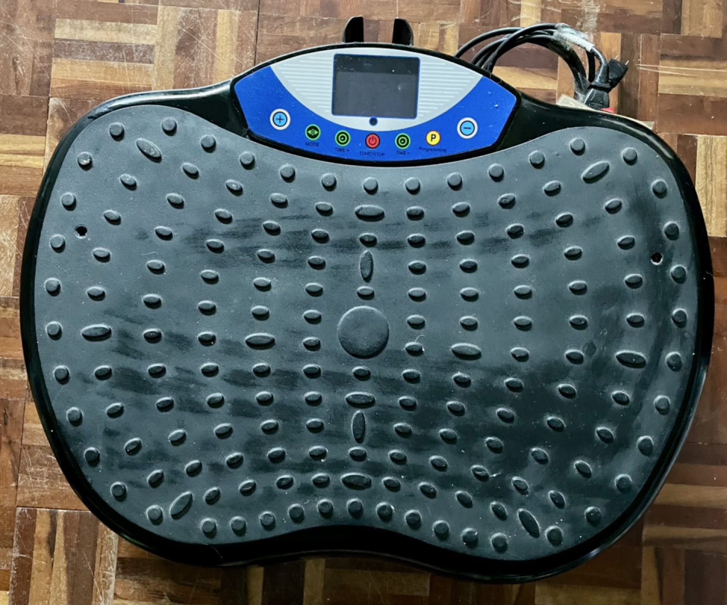 PENDING DZT Fitness Inc. Vibration Platform