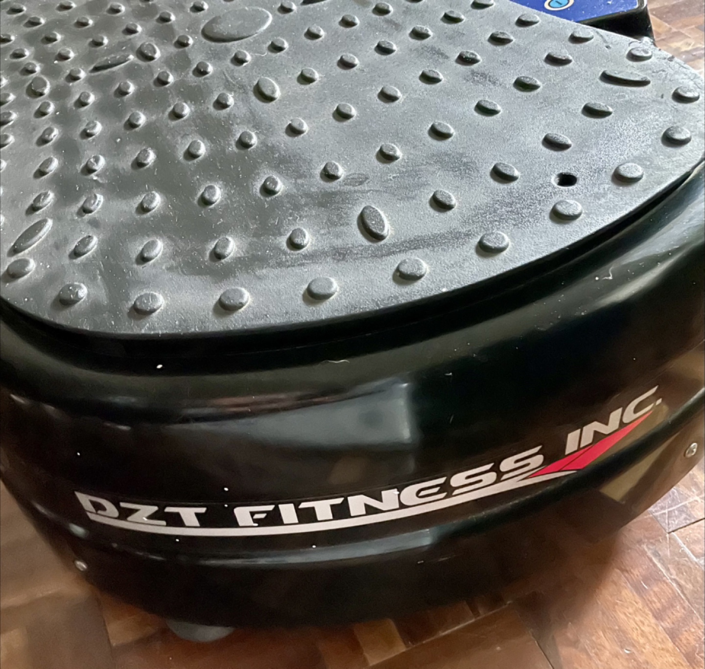 PENDING DZT Fitness Inc. Vibration Platform - photo 2