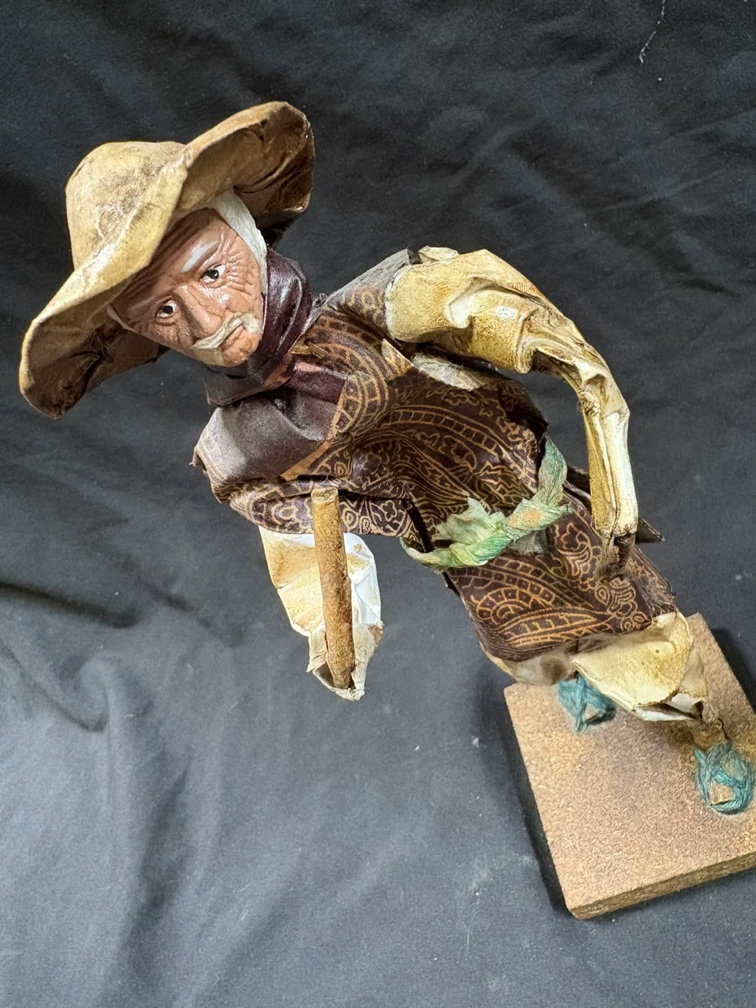 Vintage Papier-Mâché Figurines Set of Two image indicator(4)