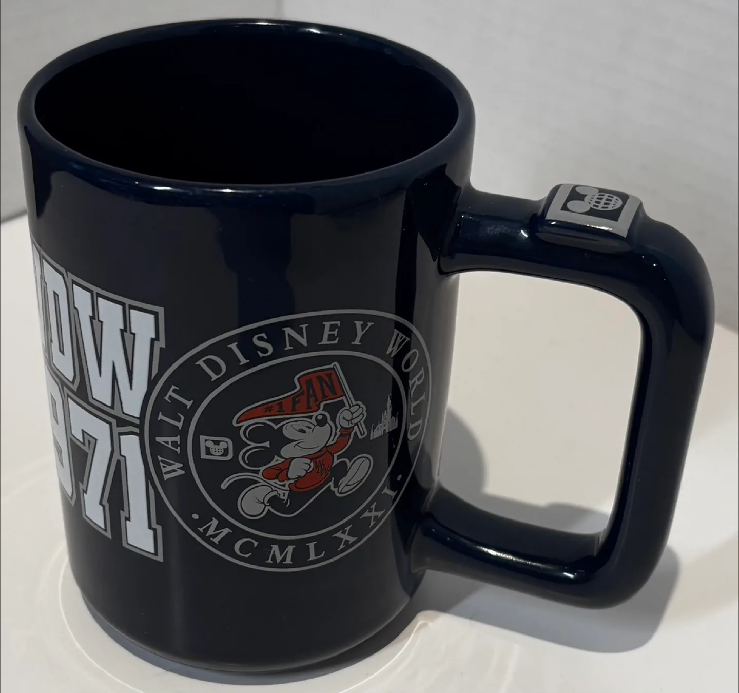 Walt Disney World 1971 Commemorative Mug image indicator(3)