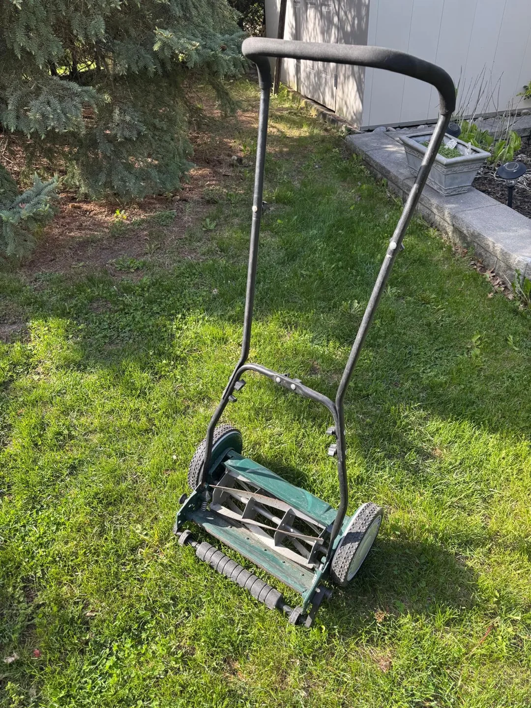 Classic Green Push Reel Lawn Mower thumbnail
