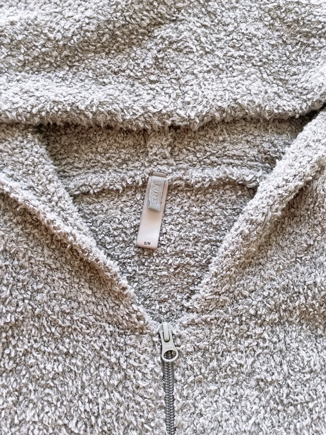 Skims Women’s zip hoodie image indicator(2)