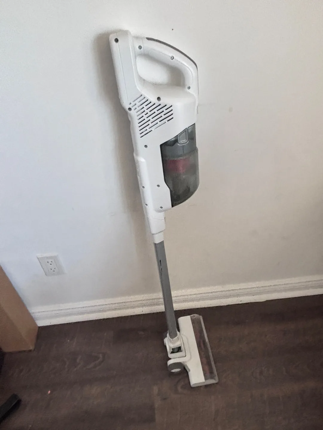 Black+Decker Cordless Stick Vacuum image indicator(2)