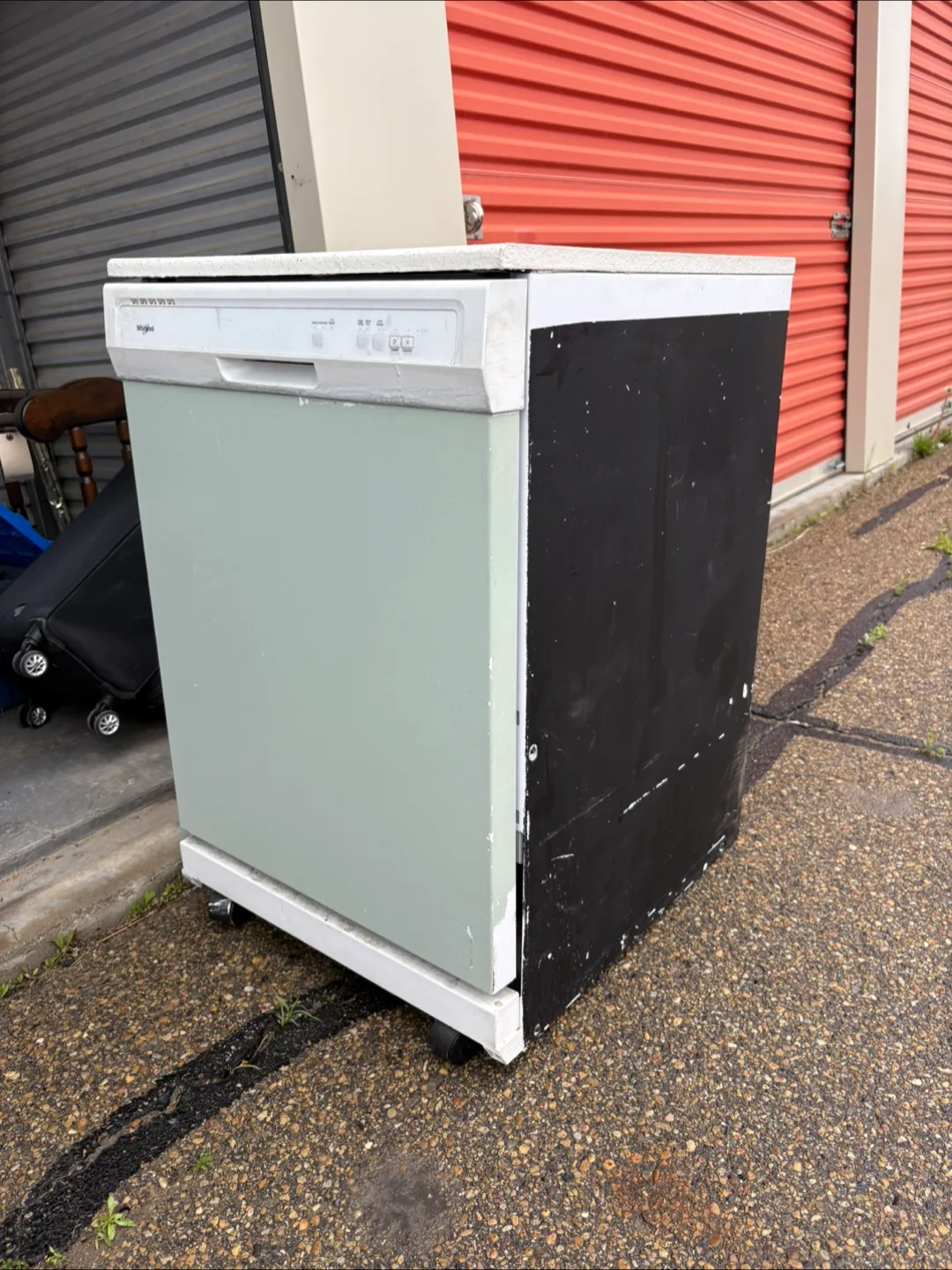 Whirlpool Dishwasher - Used image indicator(2)