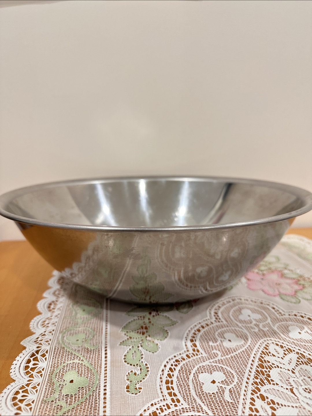 Stainless Steel pot (many kitchen supplies in selling list)