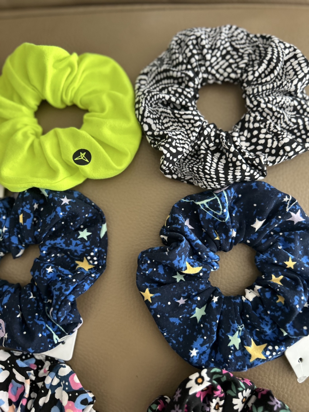 SweetLegs Scrunchies - photo 3