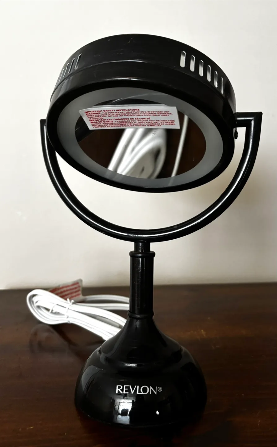 Revlon Illuminated Vanity Mirror image indicator(2)