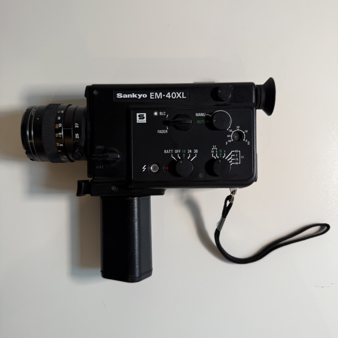 Vintage Sankyo EM-40XL Super 8 Film Camera - photo 3