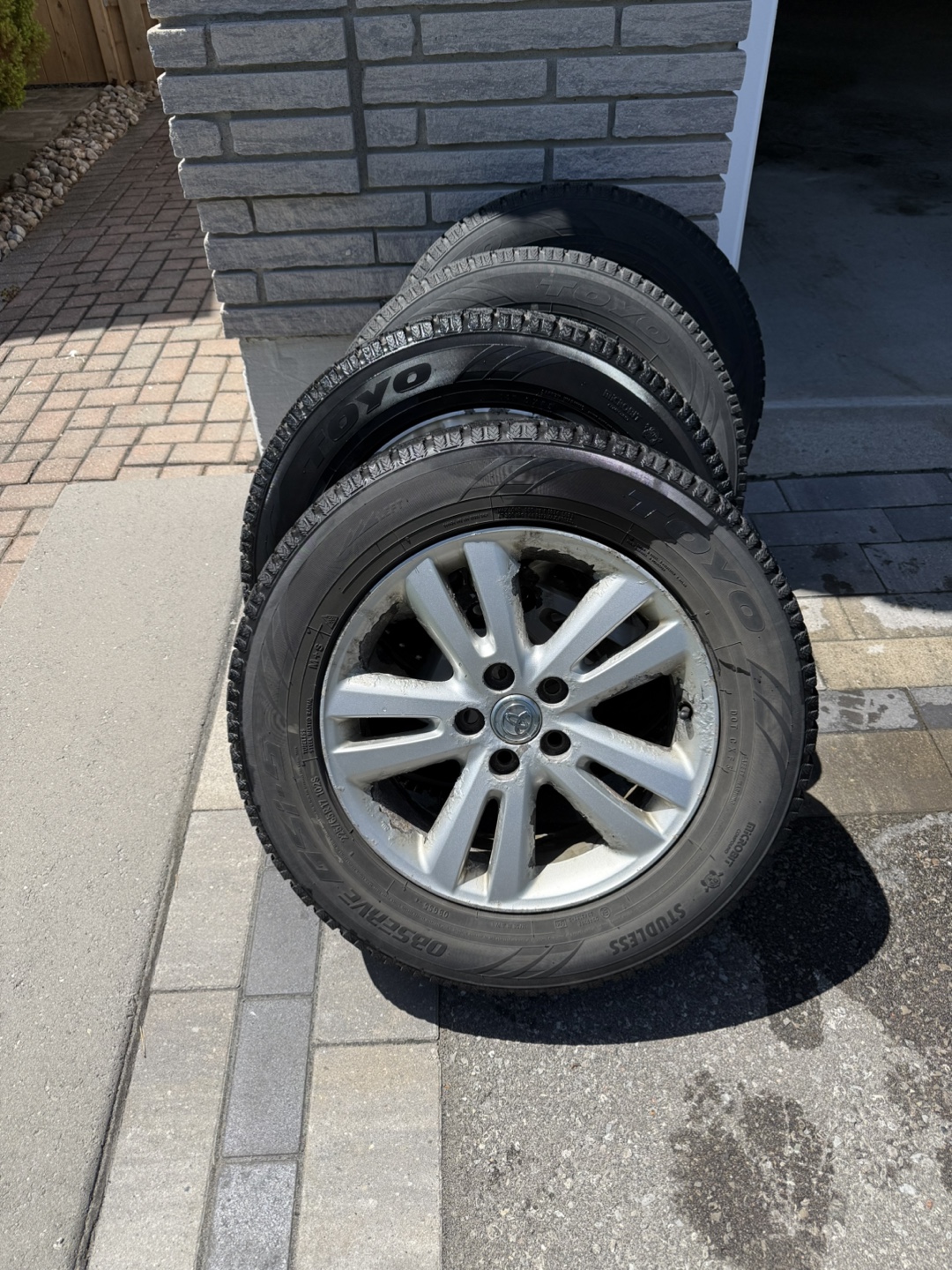 Used Toyota Alloy Rims with Winter Tires