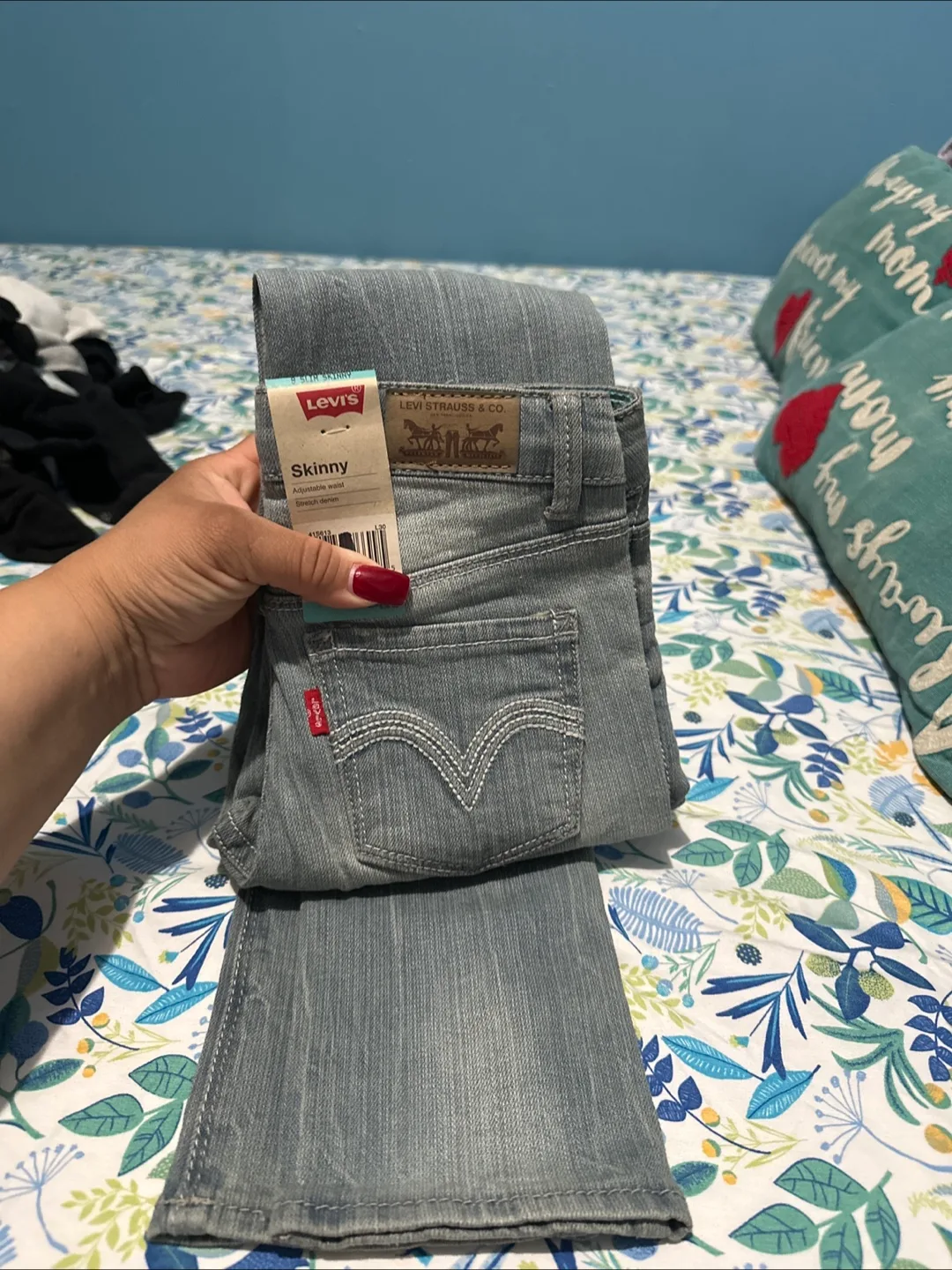 Levi's 8 Slim Skinny Jeans image indicator(3)