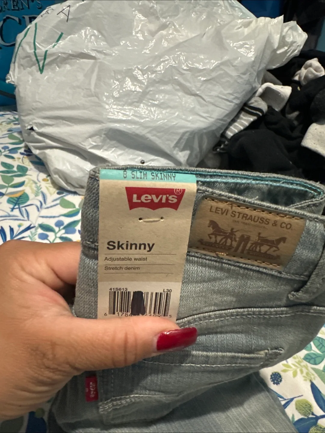 Levi's 8 Slim Skinny Jeans image indicator(2)