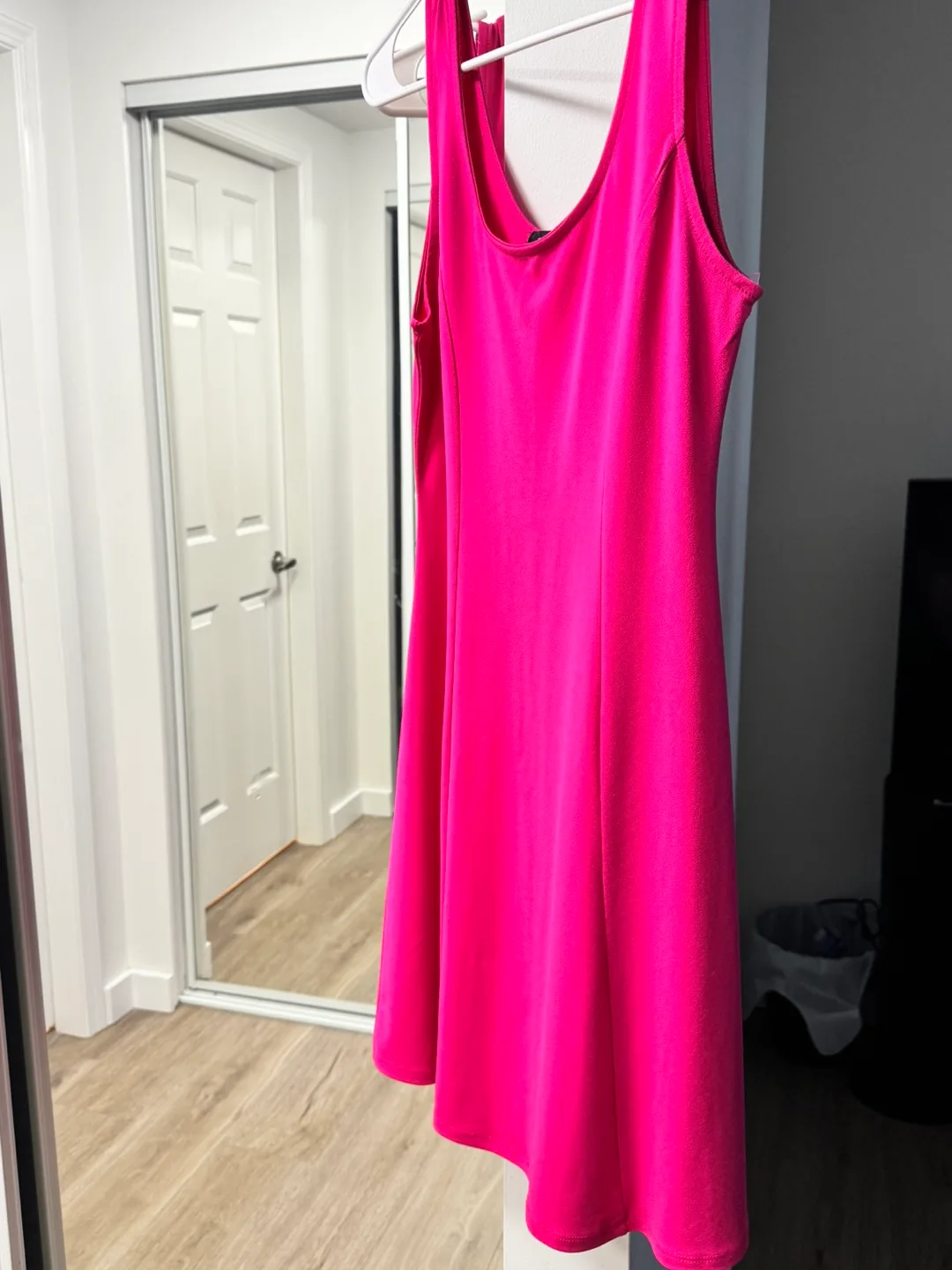 Pink dress thumbnail